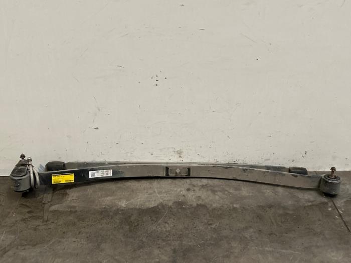 Ballesta detrás Mercedes Sprinter