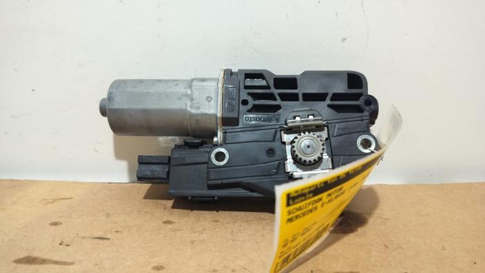 Moteur toit ouvrant Mercedes E-Klasse