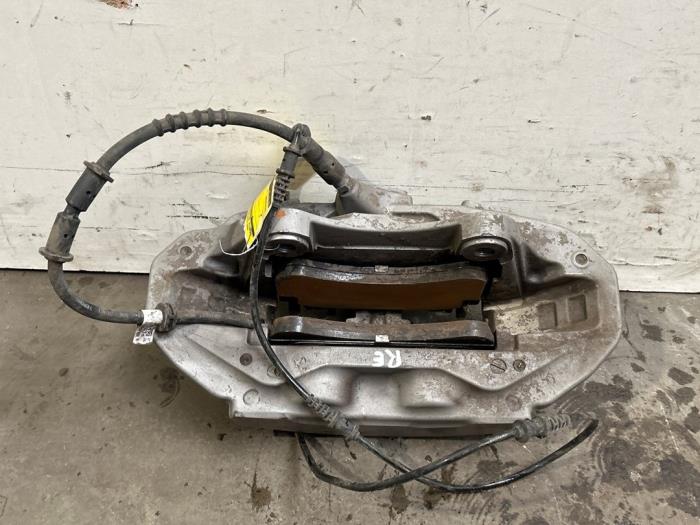 Remklauw (Tang) rechts-voor Mercedes EQE