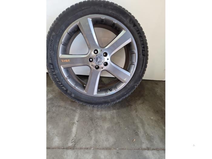 Llanta y neumático Mercedes ML-Klasse