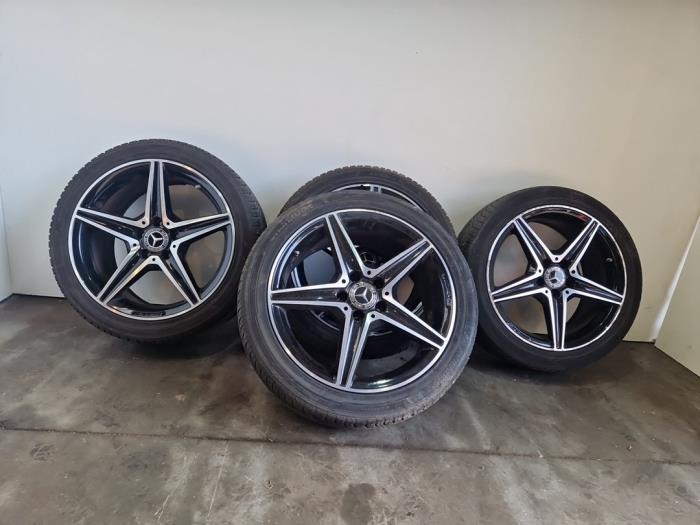 Set of wheels + tyres Mercedes C-Klasse