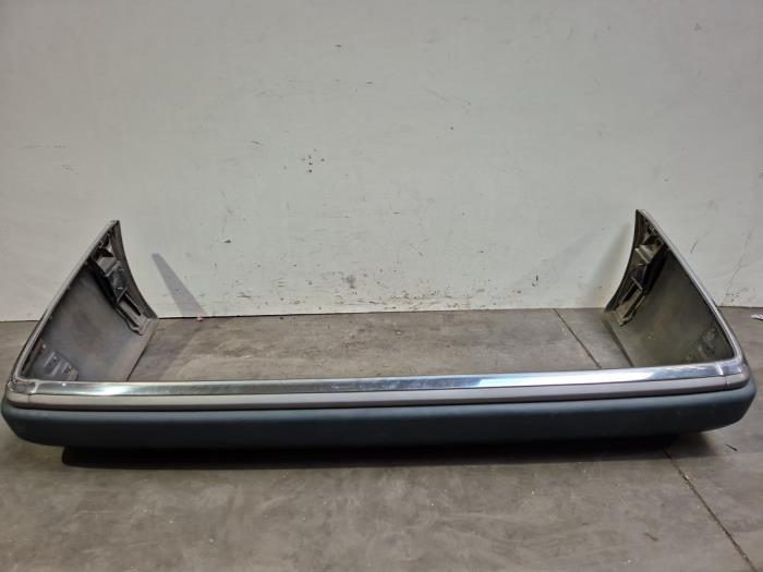 Zderzak tylny Mercedes E-Klasse