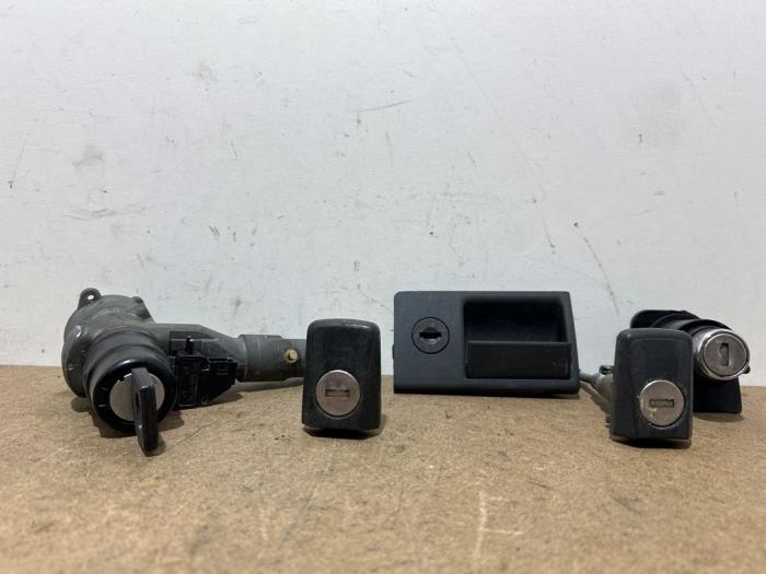 Set of locks Mercedes 190E/D