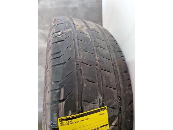 Wheel + tyre Mercedes Sprinter