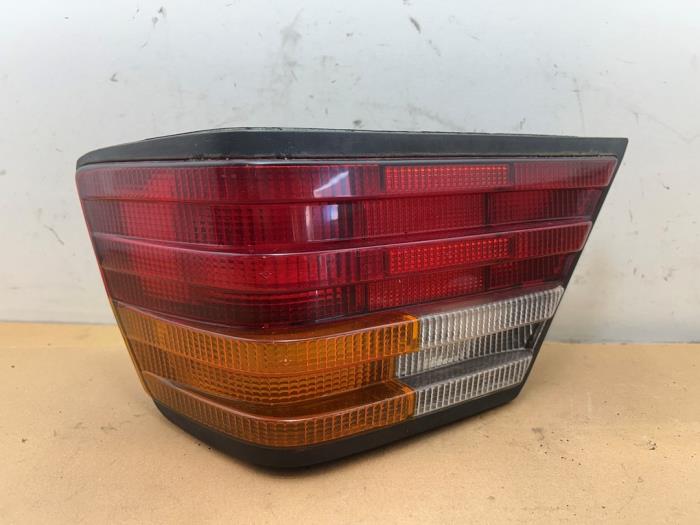 Feu arrière droit Mercedes E-Klasse