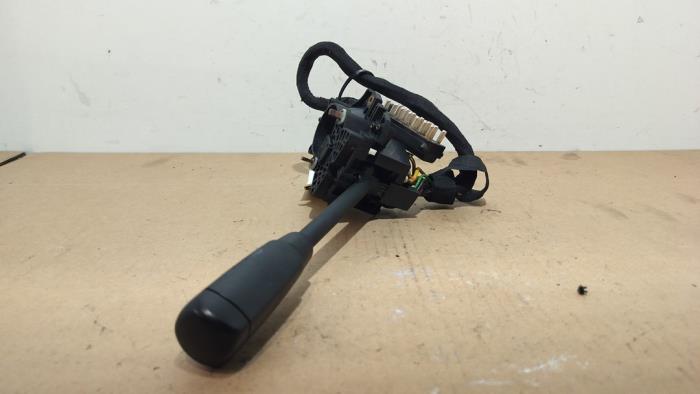 Przelacznik Combi kolumny kierownicy Mercedes E-Klasse