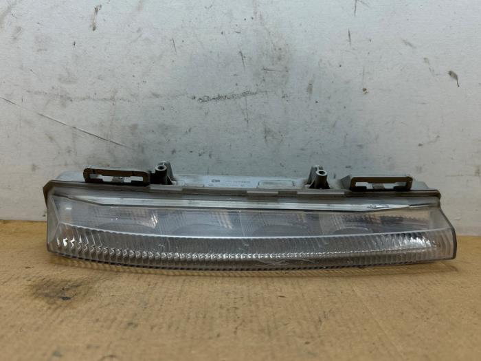 Swiatlo do jazdy dziennej prawe Mercedes E-Klasse