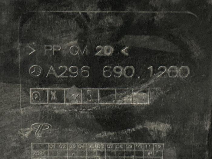 Plyta ochronna podlogowa Mercedes EQS