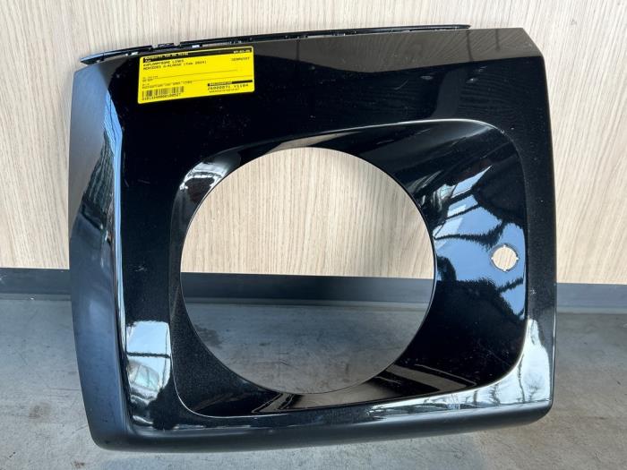 Scheinwerferrahmen links Mercedes G-Klasse