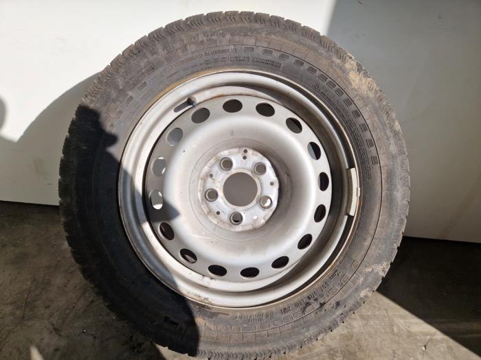 Llanta y neumático Mercedes Vito