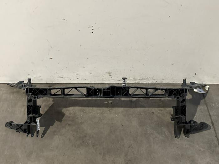 Vorderwand Mercedes GLB-Klasse