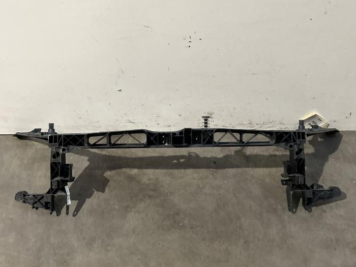 Vorderwand Mercedes GLB-Klasse