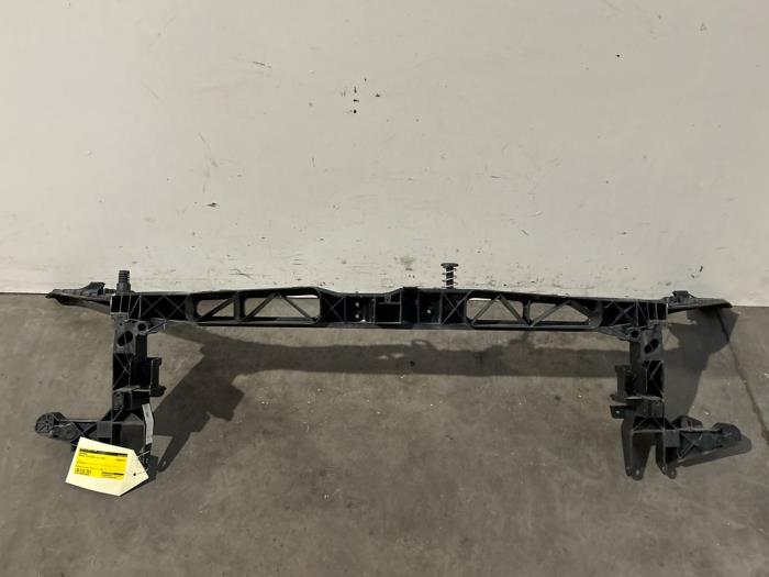 Vorderwand Mercedes GLB-Klasse