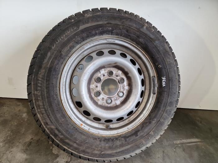 Llanta y neumático Mercedes Sprinter