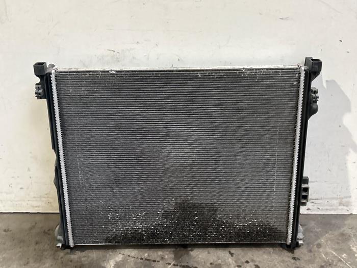 Chlodnica Mercedes GLE