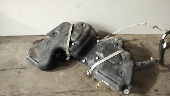 Réservoir de carburant Mercedes GLE