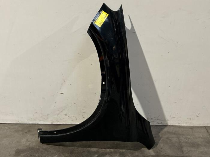 Kotflügel links vorne Mercedes CLA