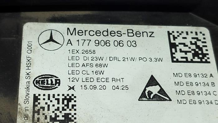 Phare droit Mercedes B-Klasse