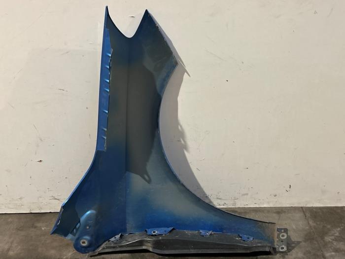 Front wing, left Mercedes B-Klasse