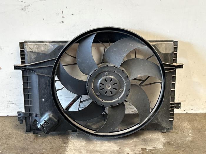 Wentylator chlodzenia silnika Mercedes C-Klasse