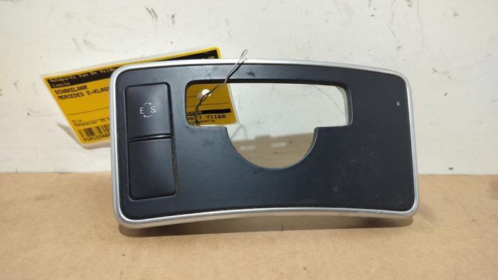 Switch Mercedes E-Klasse