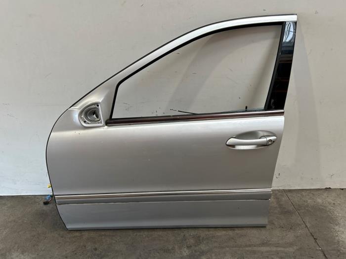 Tür 4-türig links vorne Mercedes C-Klasse