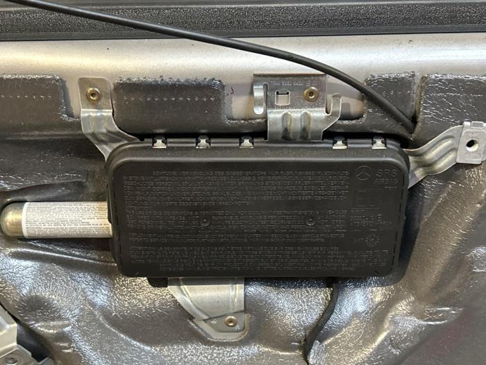 Portière 4portes avant droite Mercedes C-Klasse