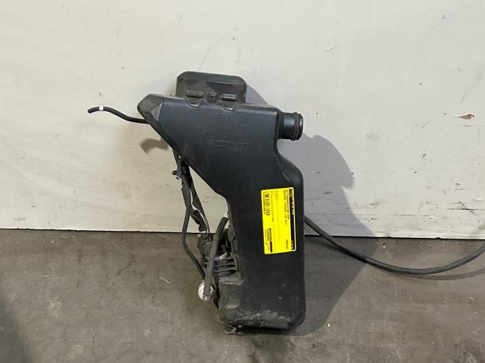 Zbiornik spryskiwacza przód Mercedes C-Klasse