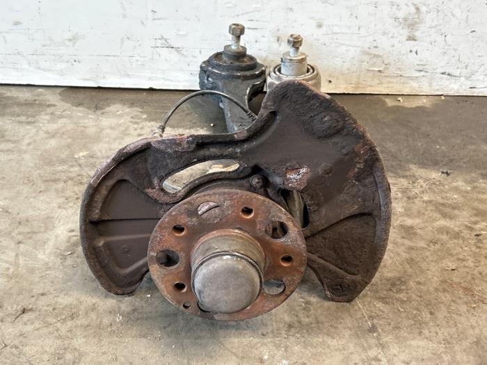 Fusee rechts-voor Mercedes C-Klasse