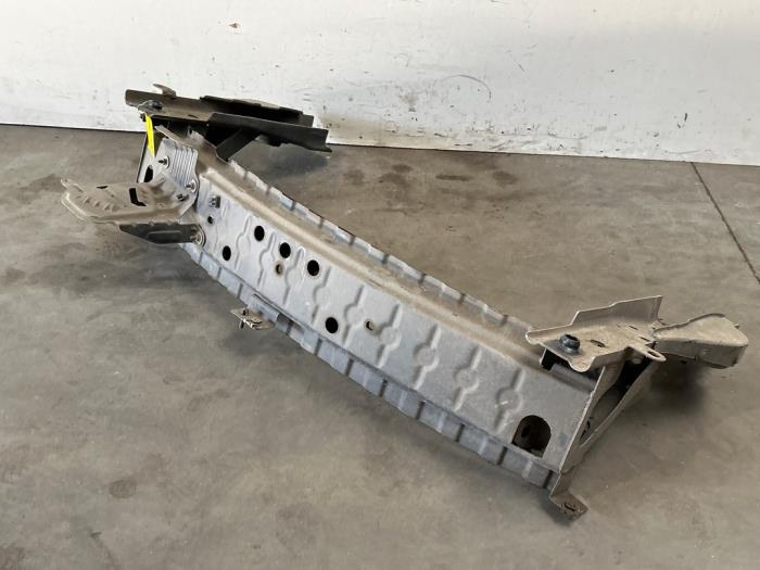 Viga de chasis detrás Mercedes A-Klasse