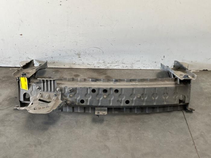 Viga de chasis detrás Mercedes A-Klasse