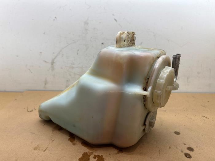 Front windscreen washer reservoir Mercedes E-Klasse