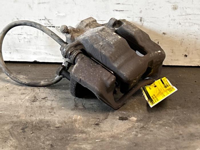 Etrier de frein (pince) avant gauche Mercedes C-Klasse
