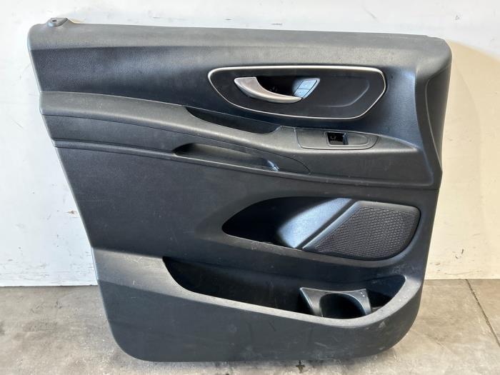 Tapizado de puerta de 2 puertas izquierda Mercedes Vito