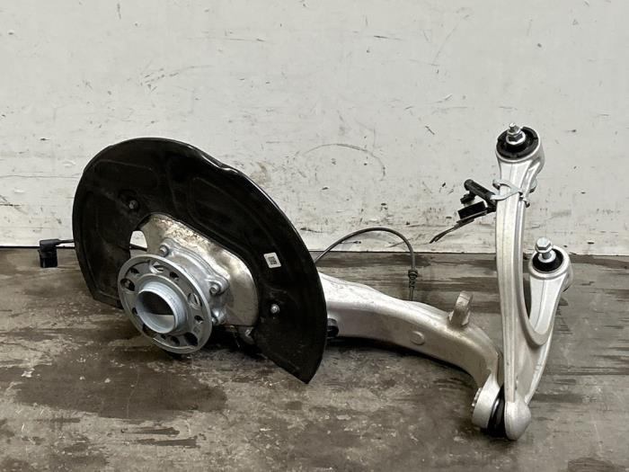 Achsschenkel links vorne Mercedes EQE