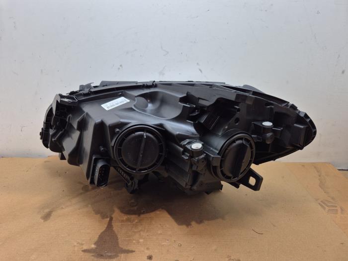 Faro derecha Mercedes B-Klasse