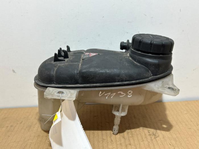 Zbiornik rozprezny Mercedes Vito