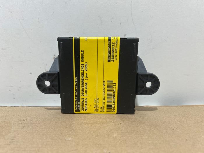 Modul centralnego zamka Mercedes E-Klasse
