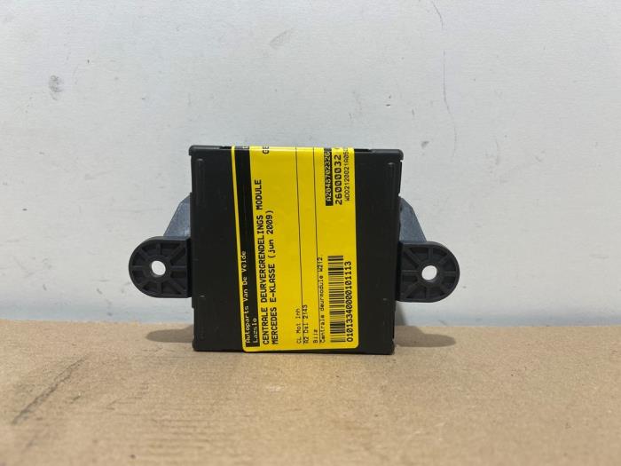 Modul centralnego zamka Mercedes E-Klasse