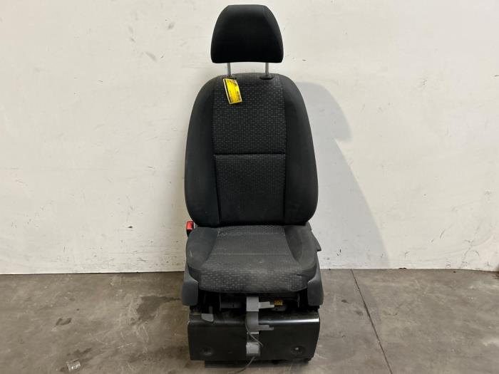 Asiento izquierda Mercedes Vito