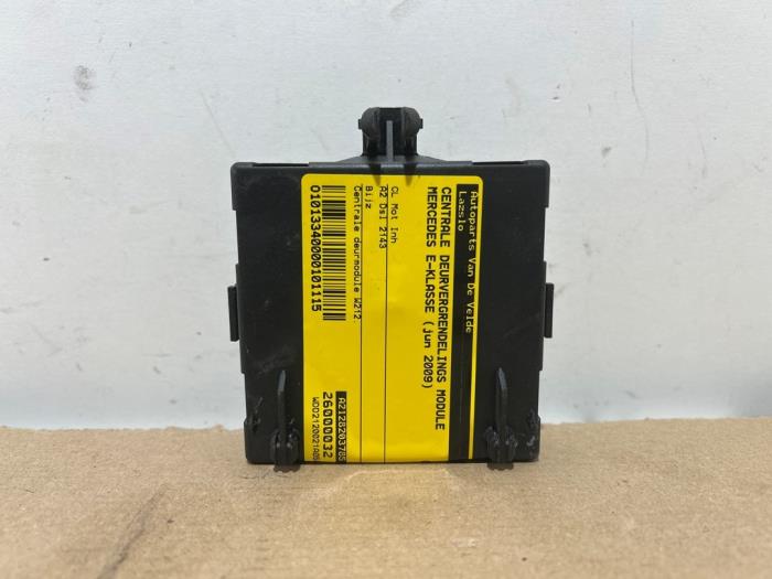 Modul centralnego zamka Mercedes E-Klasse