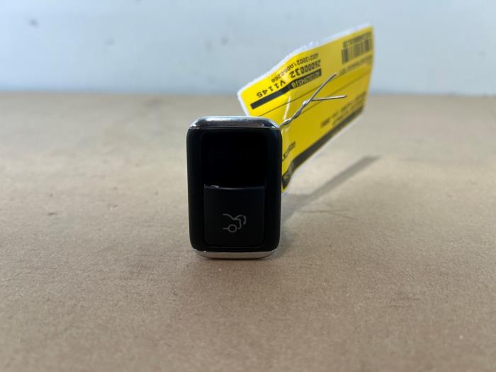 Przelacznik pokrywy bagaznika Mercedes E-Klasse