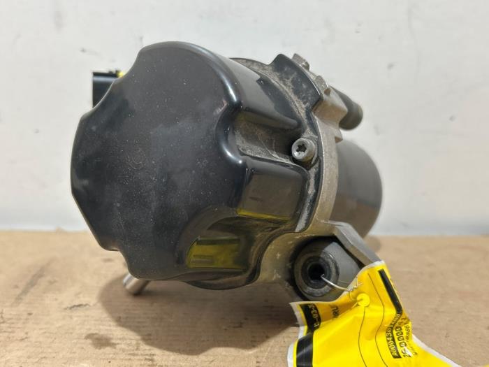 Pompe secondaire Mercedes CLA