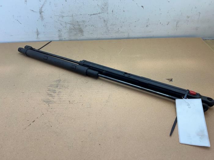 Juego de amortiguadores de capó Mercedes C-Klasse