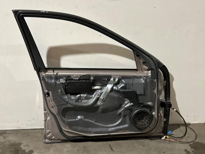 Portier 4Deurs links-voor Mercedes C-Klasse