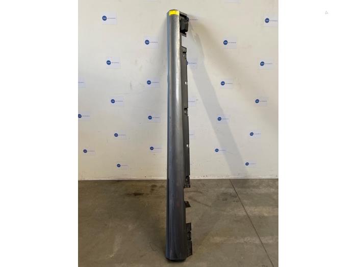 Seuil droit Mercedes E-Klasse