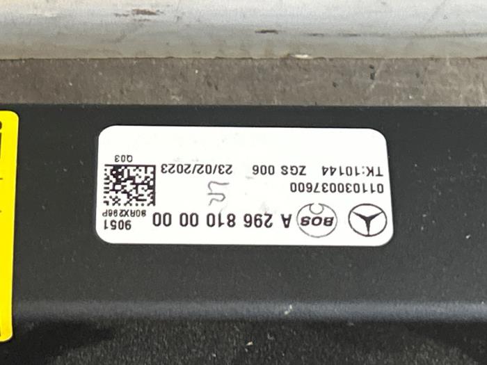 Persiana detrás Mercedes EQE