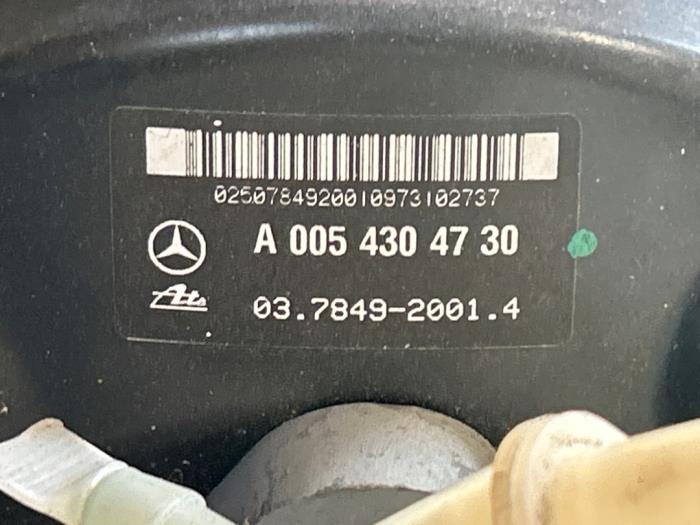 Brake servo Mercedes C-Klasse