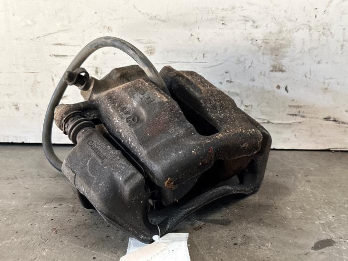 Etrier de frein (pince) avant gauche Mercedes C-Klasse