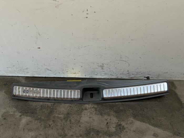 Tapisserie marche arrière Mercedes GLE